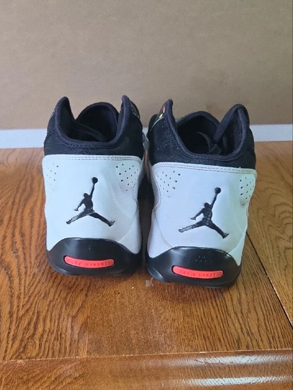 Jordan Kids Black Sneakers with Multicolor Lightning Print
